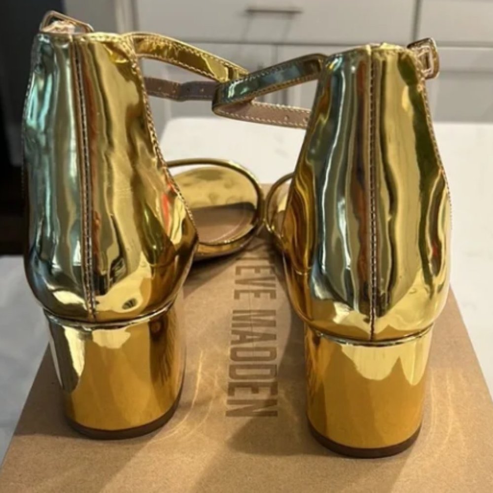 steve madden gold metalic shoe